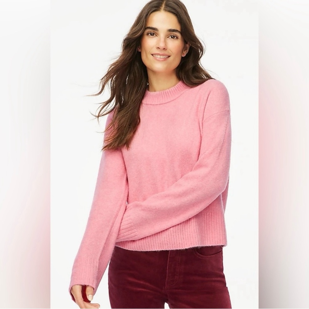 NWT J. Crew Girlfriend Crewneck Sweater Extra-soft Yarn Pink